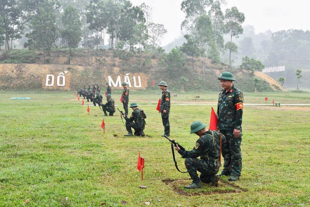 Tiếp bước chiến công, tô hồng truyền thống